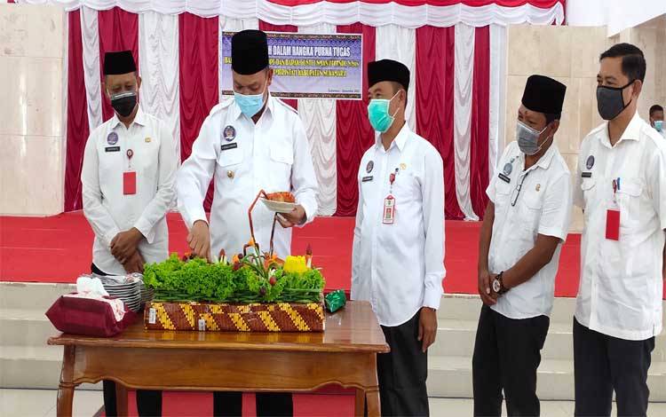 Bupati Sukamara Terus Ajak Masyarajat Terapkan Protokol Kesehatan