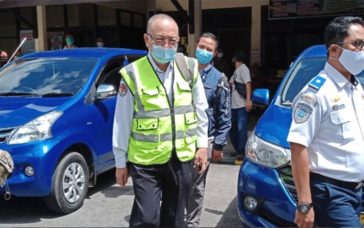 Dua Investigator KNKT Tiba di Kobar Investigasi Penemuan Serpihan Diduga Roket Milik Badan Antariksa China