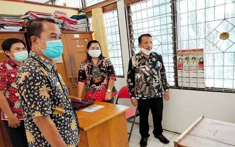 Wakil Bupati Barito Timur Sambangi Kantor Camat Awang dan Puskesmas Hayaping