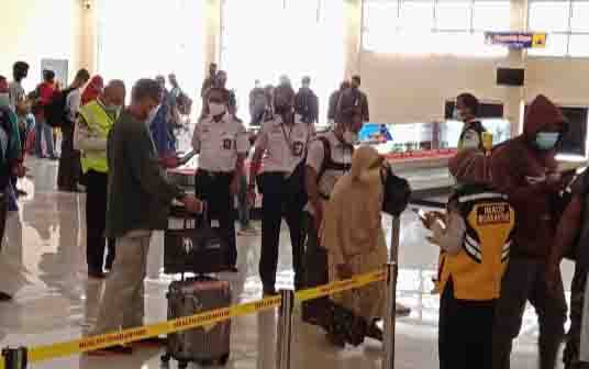 Penumpang Pesawat Wajib Rapid Test Antigen Maksimal H-2 Perjalanan