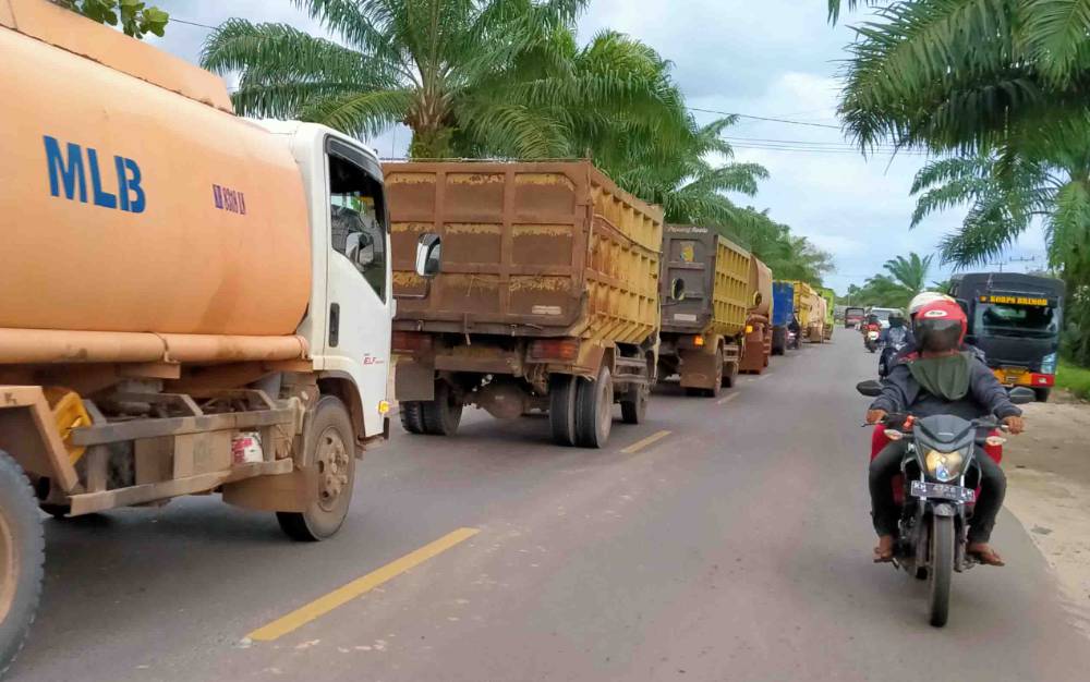 Angkutan Lebihi Tonase Penyebab Kehancuran Jalan Perkotaan Sampit