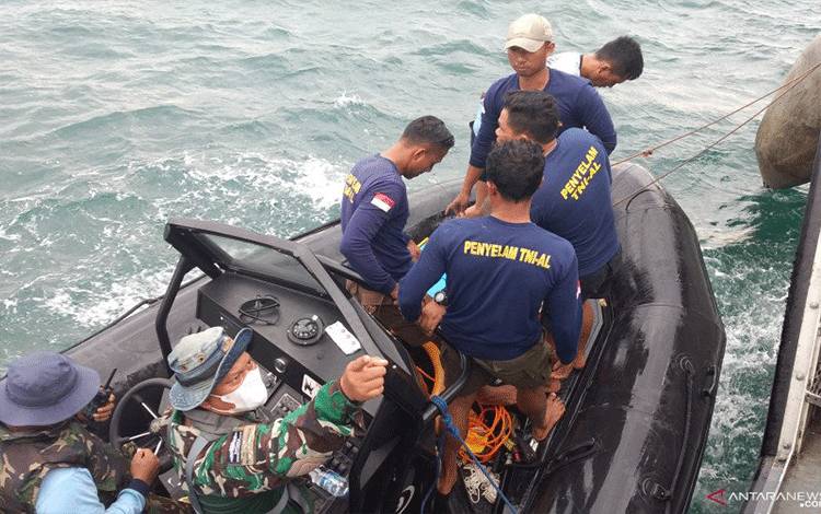 Tim Gabungan TNI AL Bawa Kotak Hitam Sriwijaya Air ke JICT