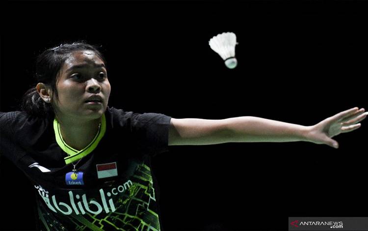 Dokumentasi - Gregoria Mariska Tunjung saat menghadapi pebulu tangkis Thailand Busanan Ongbumrungphan pada babak kedua Kejuaraan Dunia Bulu Tangkis 2019 di St. Jakobshalle, Basel, Swiss, Selasa (20/8/2019). ANTARA FOTO/Hafidz Mubarak/pd.
