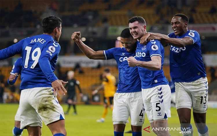 Everton Perburuk Tren Nirmenang Wolverhampton