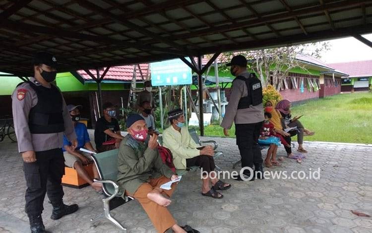 Warga Seruyan Hilir Diingatkan Pentingnya Memakai Masker