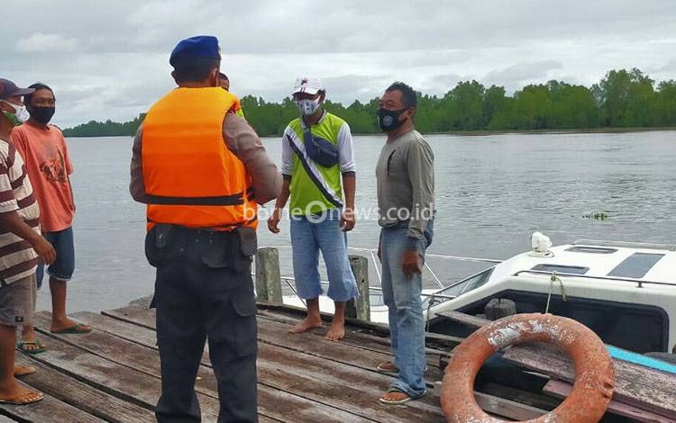 Polair Polres Seruyan Ingatkan Nelayan Berhati-hati Saat Melaut