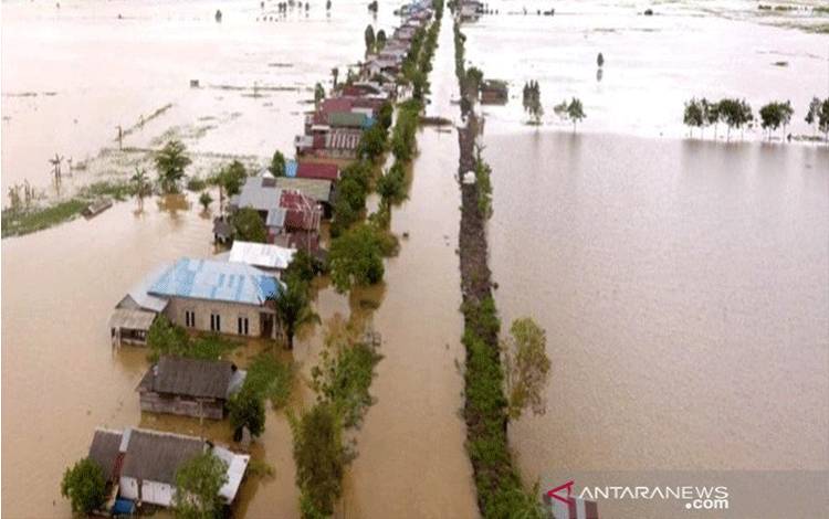 Banjir HST Kalsel Ditemukan 5 Mayat, Sejumlah Rumah Hancur