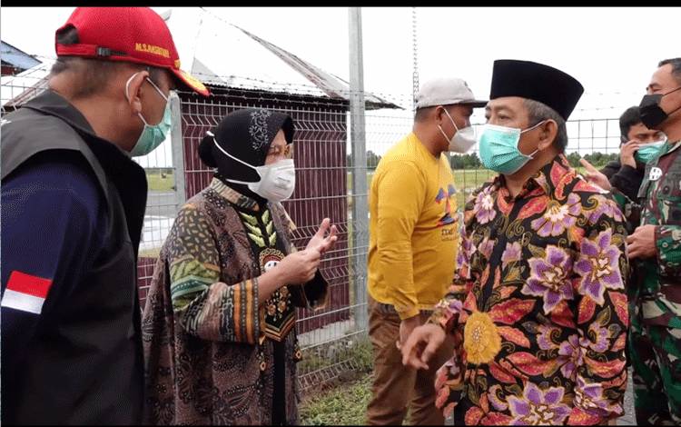 Mensos Risma dan Rombongan pun Lari Berhamburan Keluar Ruangan Saat Gempa Susulan