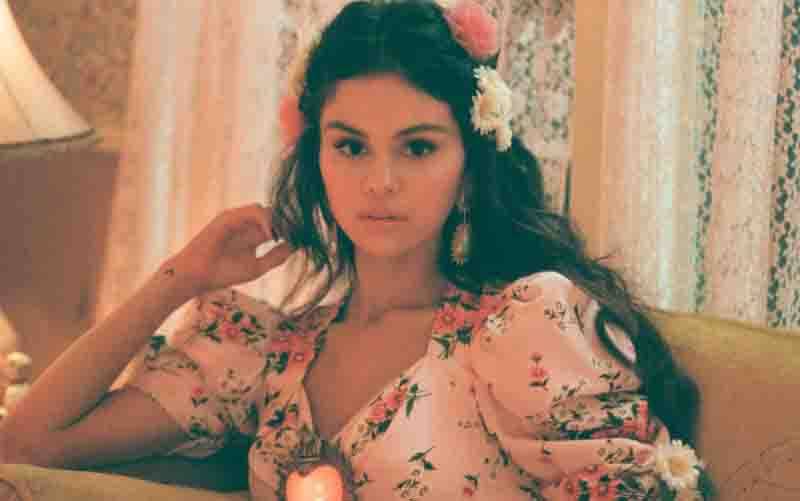 Artwork "De Una Vez" dari Selena Gomez. (foto : Twitter/selenagomez)