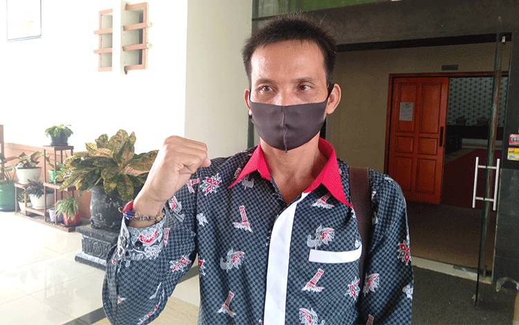 Anggota DPRD Katingan Ini Minta Pemerintah Anggarkan Pembangunan Jalan Tembus Kalbar