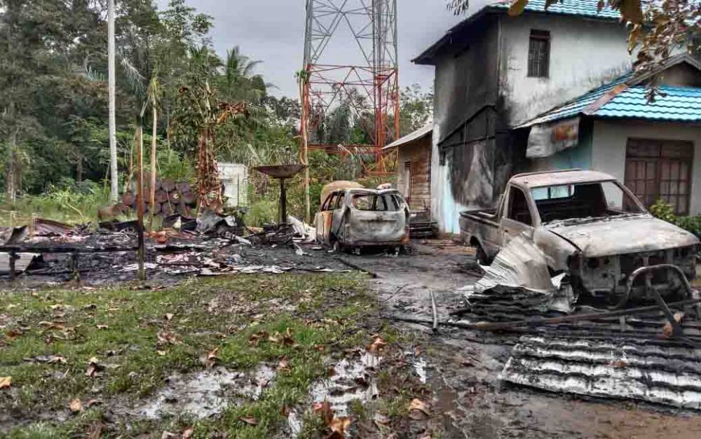 Kebakaran Hanguskan 1 Rumah di Desa Hayaping, 2 Mobil dan 1 Sepeda Motor Turut Terbakar