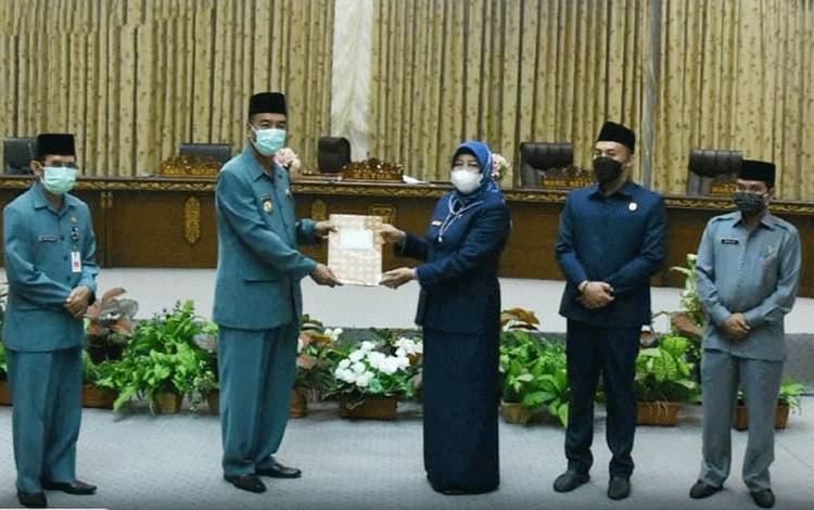 Enam Fraksi DPRD Barito Utara Sampaikan Pandangan Umum