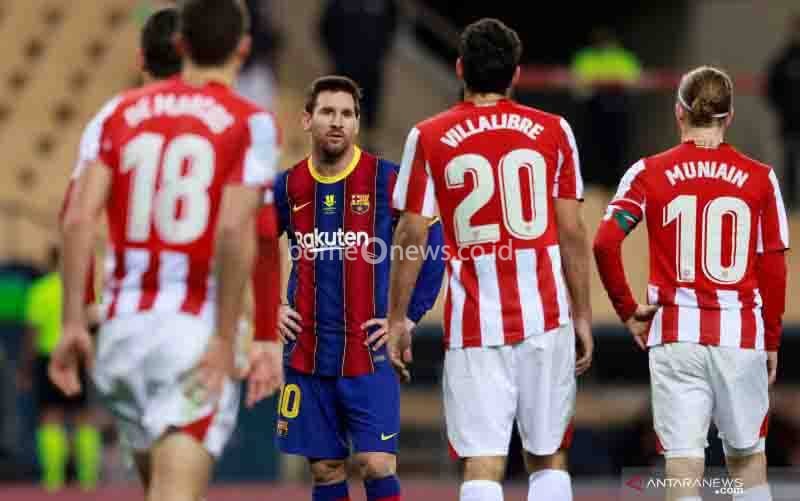 Lionel Messi Hanya Dihukum 2 Laga Setelah Pukul Villalibre