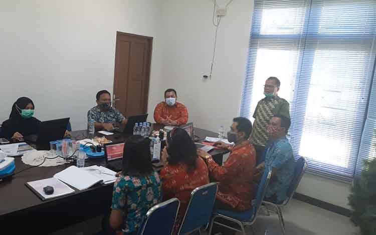 10 Pegawai Bapenda Gunung Mas Ikuti Pelatihan Simda Pendapatan