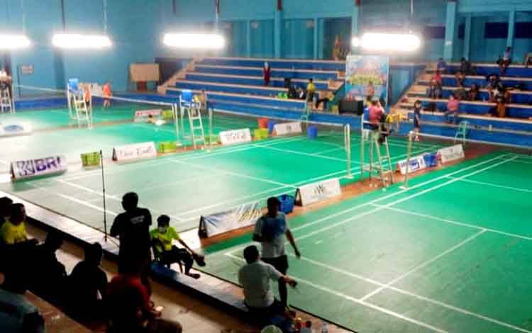 Dinas Terkait Diharapkan Tangani Kebocoran GOR Panglima Batur