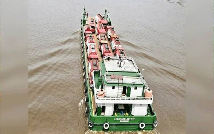 Pertamina Gunakan LCT Pasok BBM di Barito Timur