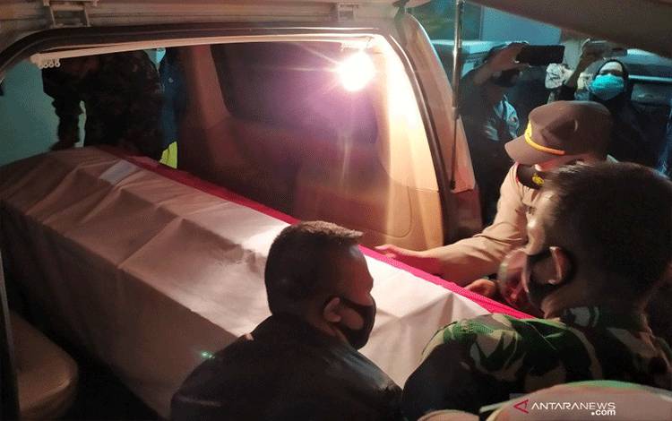 Jenazah Praka Roy Korban Tertembak KKB di Papua Tiba di Bandung