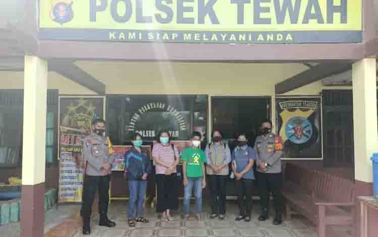 Polsek Tewah Pertemukan Anak Kabur dari Rumah dengan Keluarganya