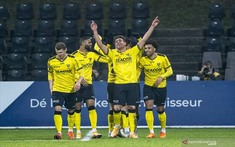 Vitesse Gagal Kudeta Posisi Seusai Menyerah dari VVV Venlo