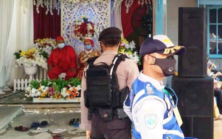 Satgas Covid-19 Palangka Raya Asistensi Penerapan Prokes Kegiatan Masyarakat
