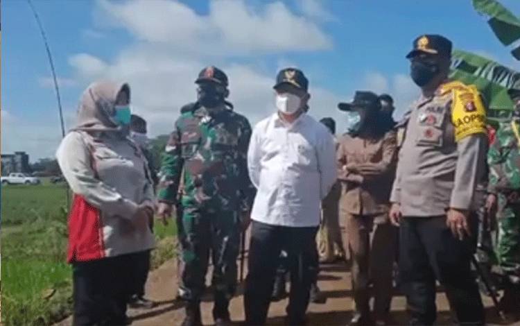 Gubernur Kalteng Tinjau Kondisi Food Estate Desa Belanti Siam