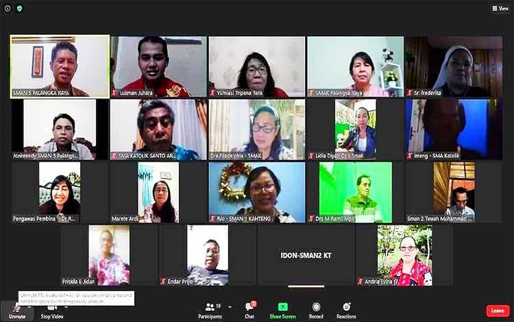 Merawat Semangat Belajar di Tengah Pandemi, Sekolah Lakukan Pertemuan Secara Virtual