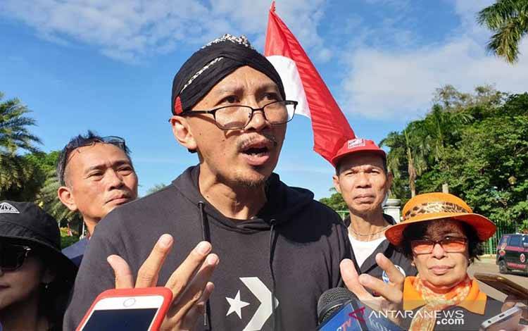 Abu Janda Diperiksa 4 Jam soal Rasis atas Natalius Pigai