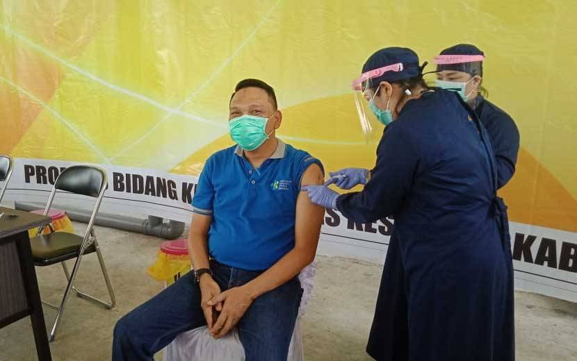 Ini yang Dirasakan Pejabat di Barito Selatan Usai Disuntik Vaksin Covid-19