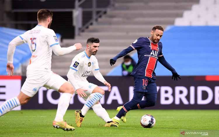 PSG Rengkuh Le Classique Edisi ke 100 Lumat Marseille yang Nirpelatih