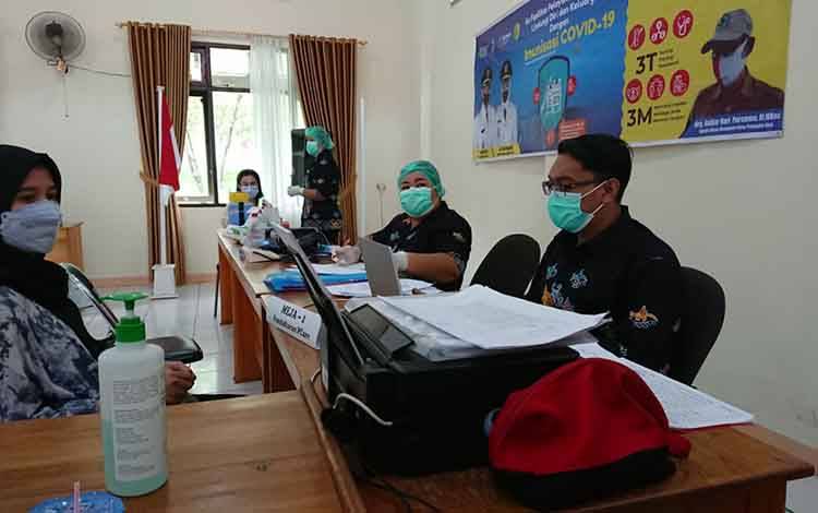 Penolak Vaksin Covid-19 Terancam Sanksi Tak Dapatkan Layanan Administrasi Pemerintahan