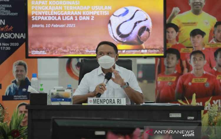Menpora Minta Masyarakat Bersabar Soal Nasib Sepak Bola