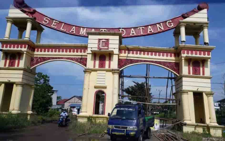 Plt Camat Baamang Sesalkan Perbaikan Gerbang Wengga Metropolitan Asal-asalan