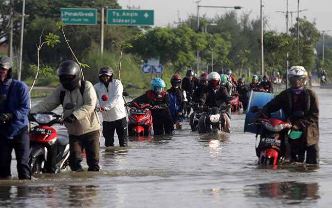 BMKG Tetapkan Status Siaga Banjir Bandang di Seluruh Provinsi Pulau Jawa