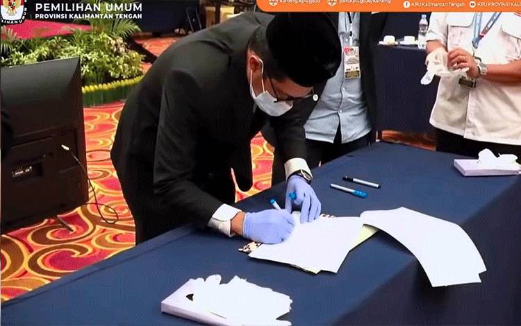 KPU Kalteng Resmi Tetapkan Sugianto-Edy Pemenang Pilkada Kalteng