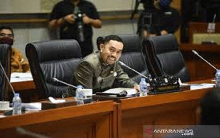 Komisi III Dukung Kemendagri Larang Ormas Pakai Atribut Mirip Aparat