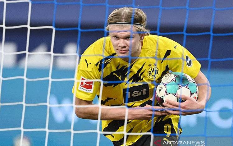 Dortmund Menangi Derby Lembah Ruhr dengan Empat Gol Tanpa Balas