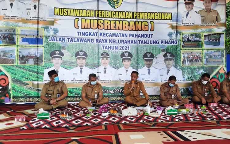 Wali Kota Palangka Raya Buka Musrenbang Tingkat Kecamatan Pahandut