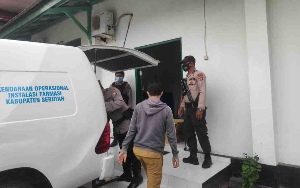 Polres Seruyan Kawal Ketat Pendistribusian Vaksin Covid-19