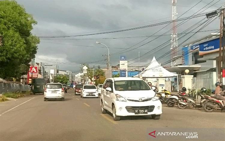 Ilustrasi - Situasi Mamuju di Sulawesi Barat setelah lebih dari sebulan digoncang gempa 6,2 magnitudo, Senin (22-2-2021). ANTARA/M. Faisal Hanapi