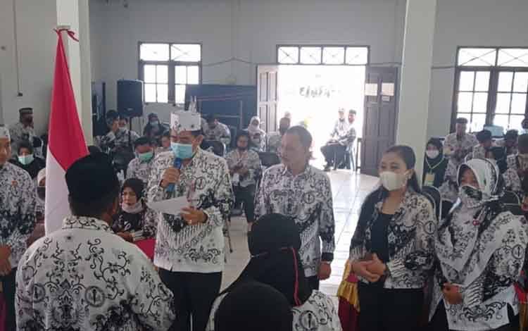 Usnanto Terpilih Kembali Jadi Ketua PGRI Kecamatan Cempaga Secara Aklamasi
