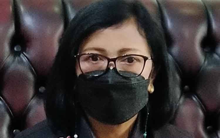 Ketua DPRD Kotawaringin Timur, Rinie Anderson