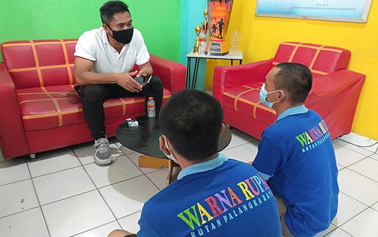 Dua Tahanan Dalam Rutan Palangka Raya Tertangkap Miliki Sabu