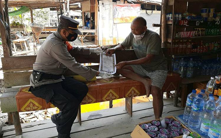 Polsek Arsel Gencarkan Sosialisasi Maklumat Kapolda Kalteng Terkait Karhutla