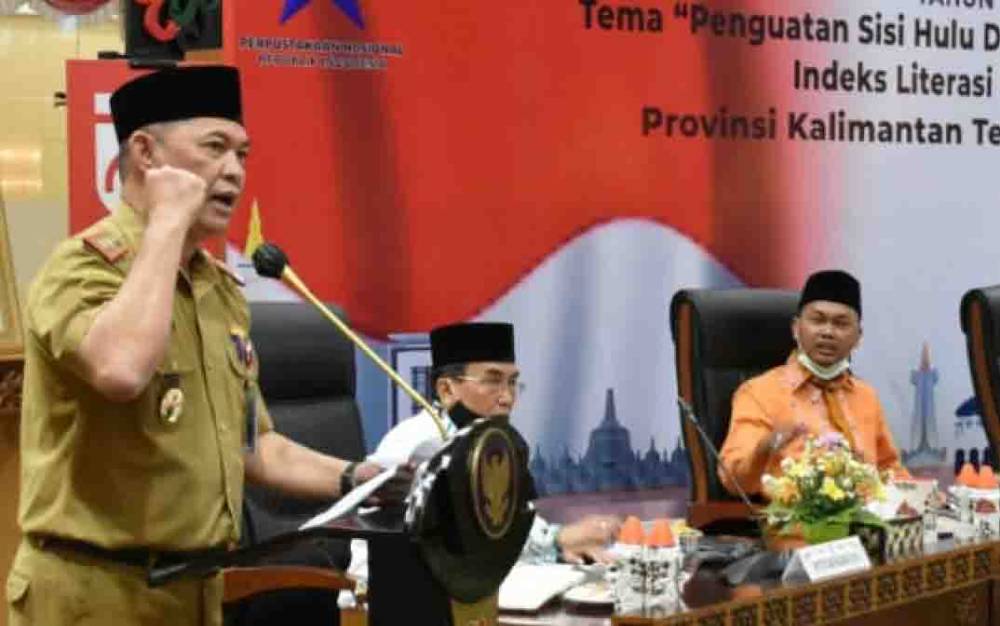 Cerdaskan Kehidupan Bangsa Melalui Aktivitas Membaca