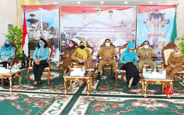 Pemkab Barito Utara Ikuti Konferensi Video Peningkatan Indeks Literasi Masyarakat
