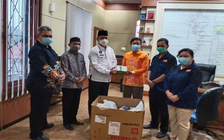 Pemkab Sukamara Terima Hibah 175 Unit Thermo Gun dari KPU