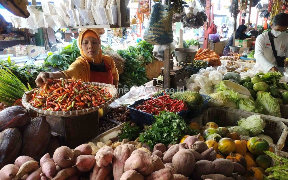 Harga Cabai Merah Besar Turun di Kobar