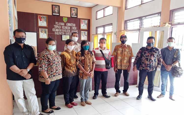 Perangkat Desa Seluruh Barito Timur yang Diberhentikan Memulai Babak Baru Perjuangan