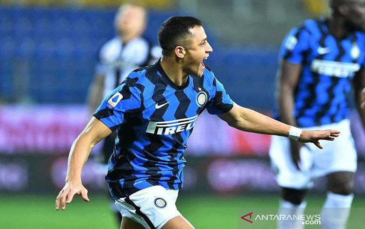 Alexis Sanchez Cetak 2 Gol Saat Inter Amankan 3 Poin dari Parma