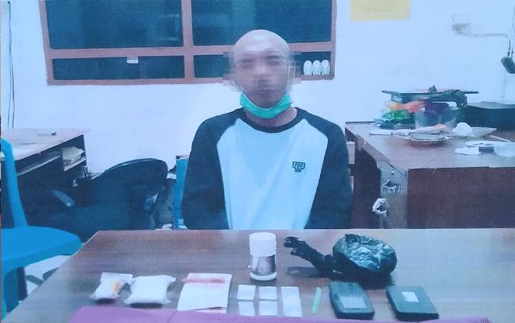 Sabu Diambil di Pinggir Jalan, Bayarnya Via Transfer